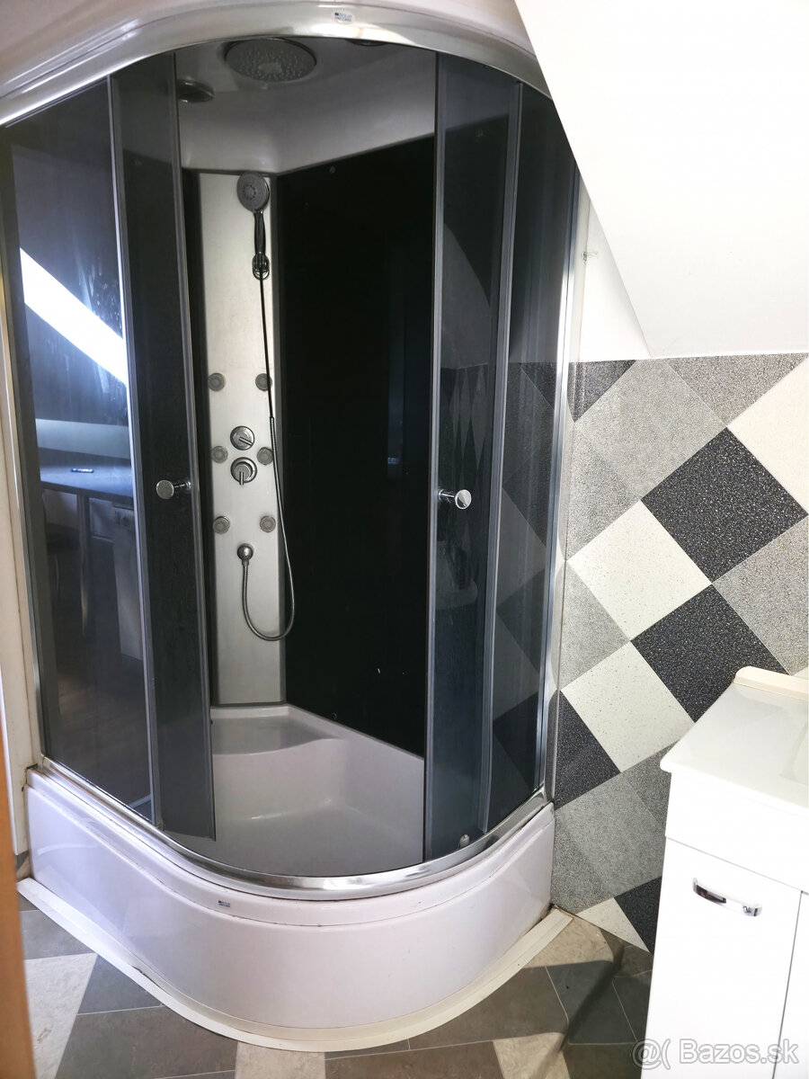 Na predaj: Rodinný dom s jedinečným príbehom a veľkým potenc - 14