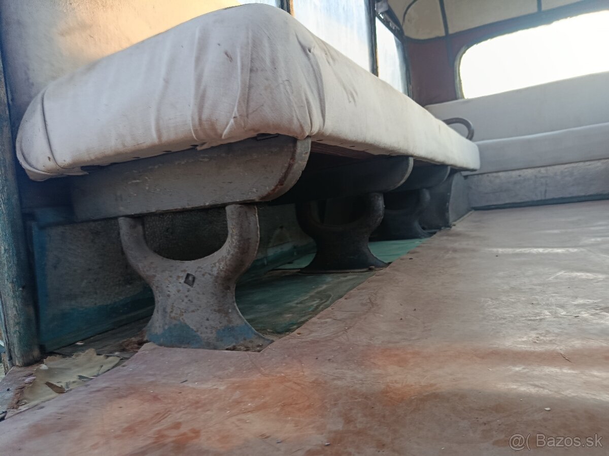 Autobus nemecký (Mercedes) - 14