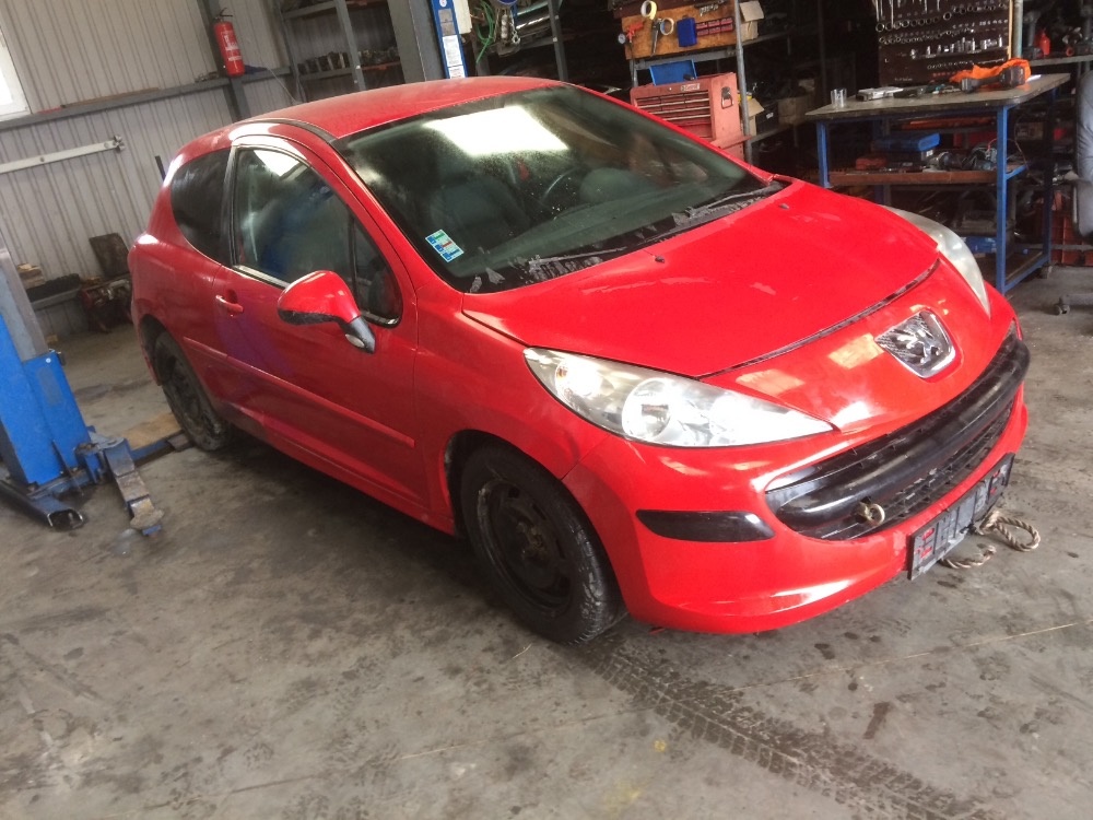 Peugeot 207 - 14