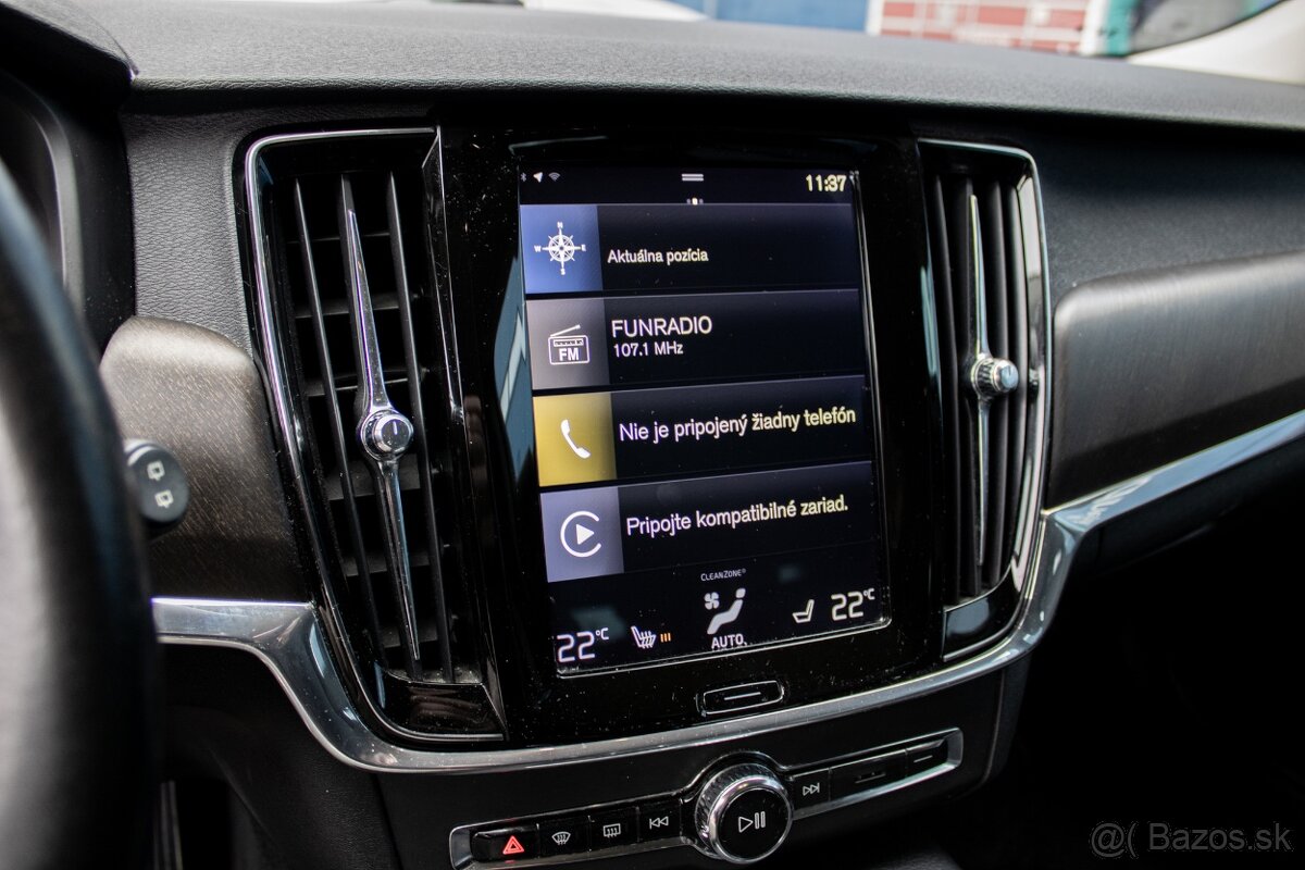 Volvo V90 D4 2.0L Momentum Cross Country - 14