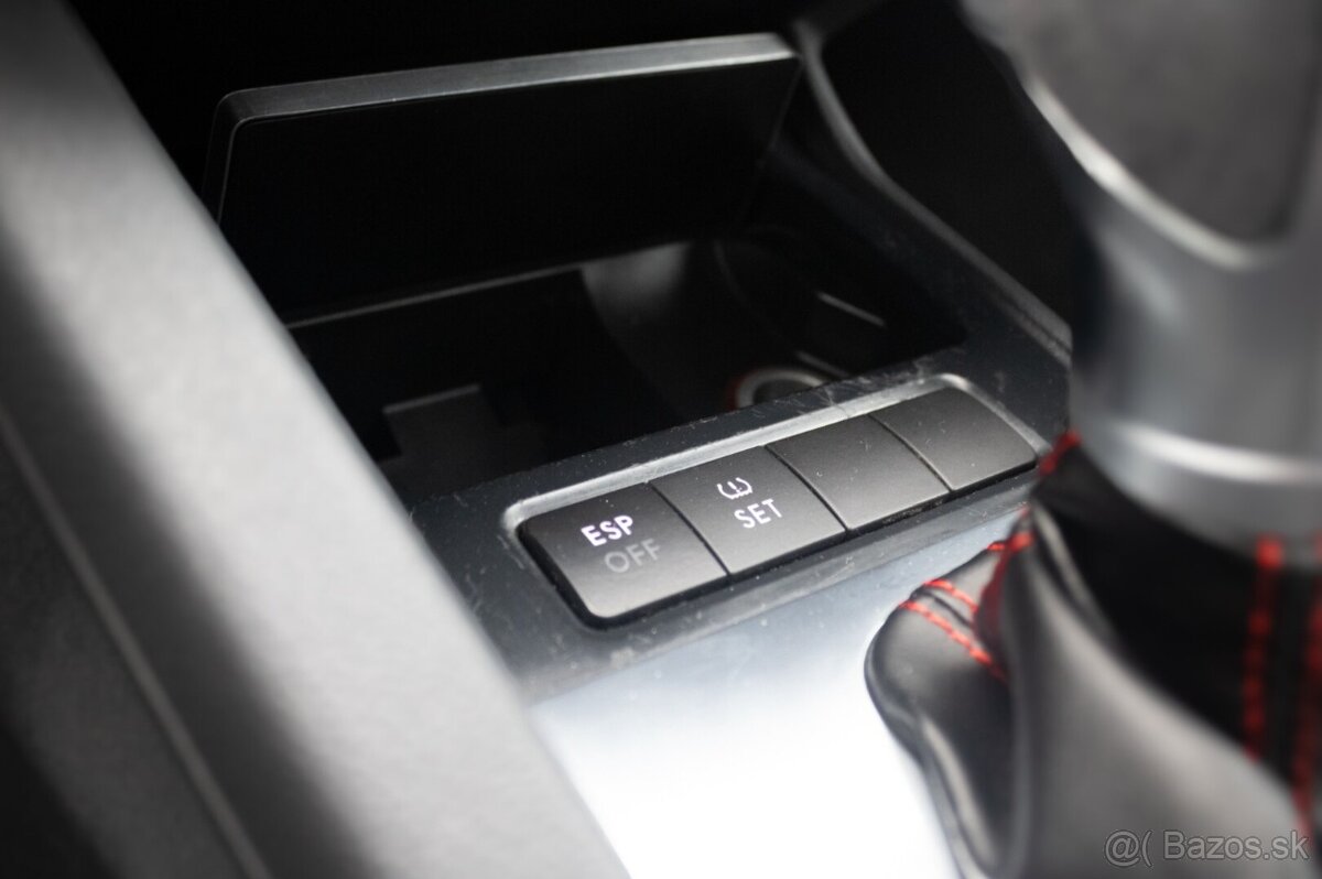 Volkswagem Golf V GTI - 14