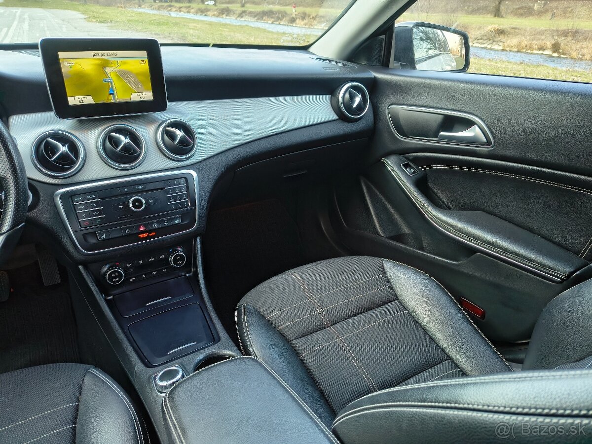 CLA 180 AUTOMAT benzin - 14