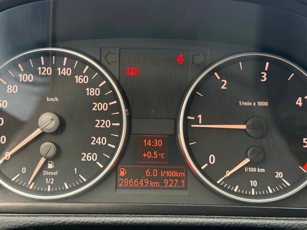 BMW Rad 3 Touring 318d 122k - 14