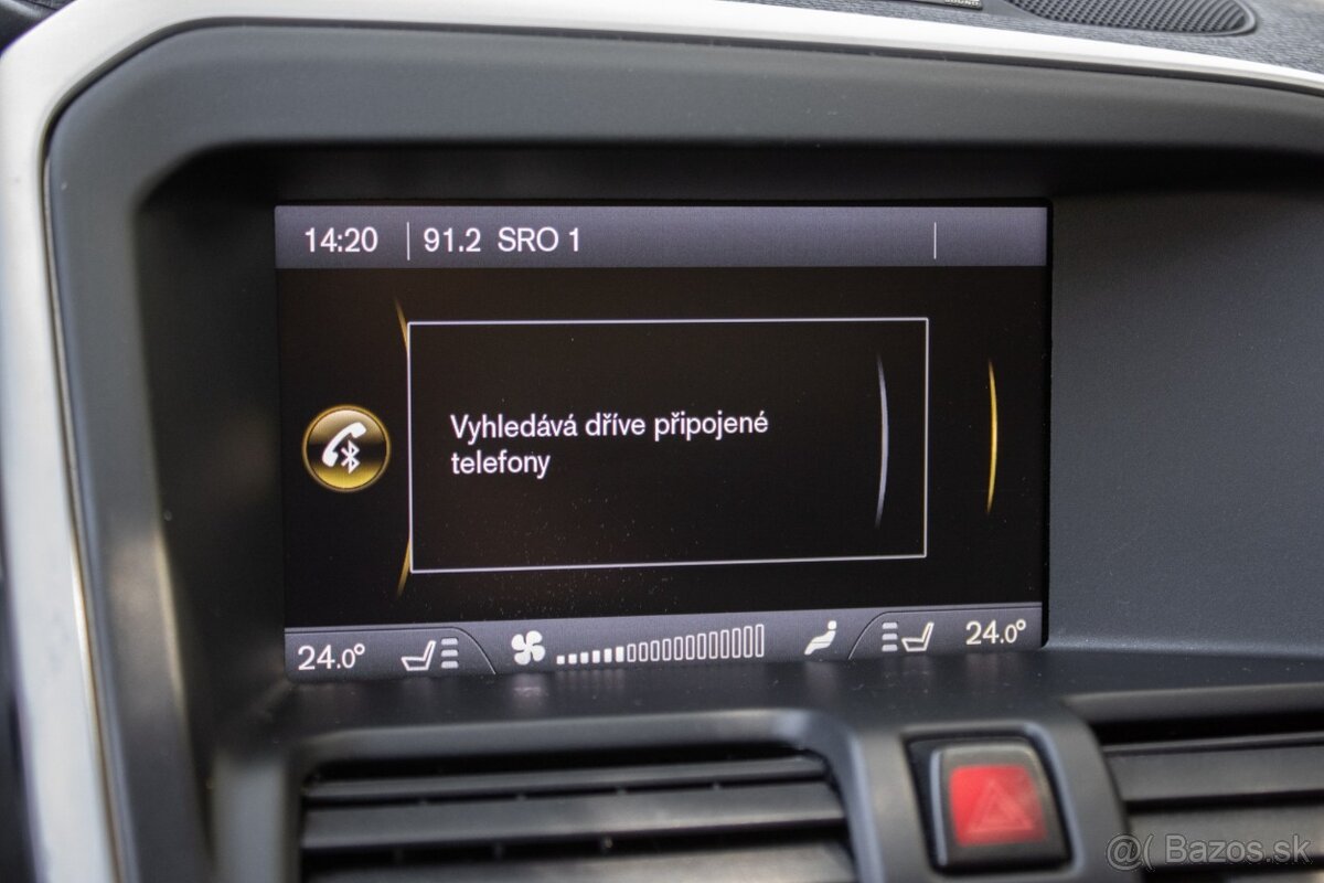 Volvo XC60 R-Design AWD - 14