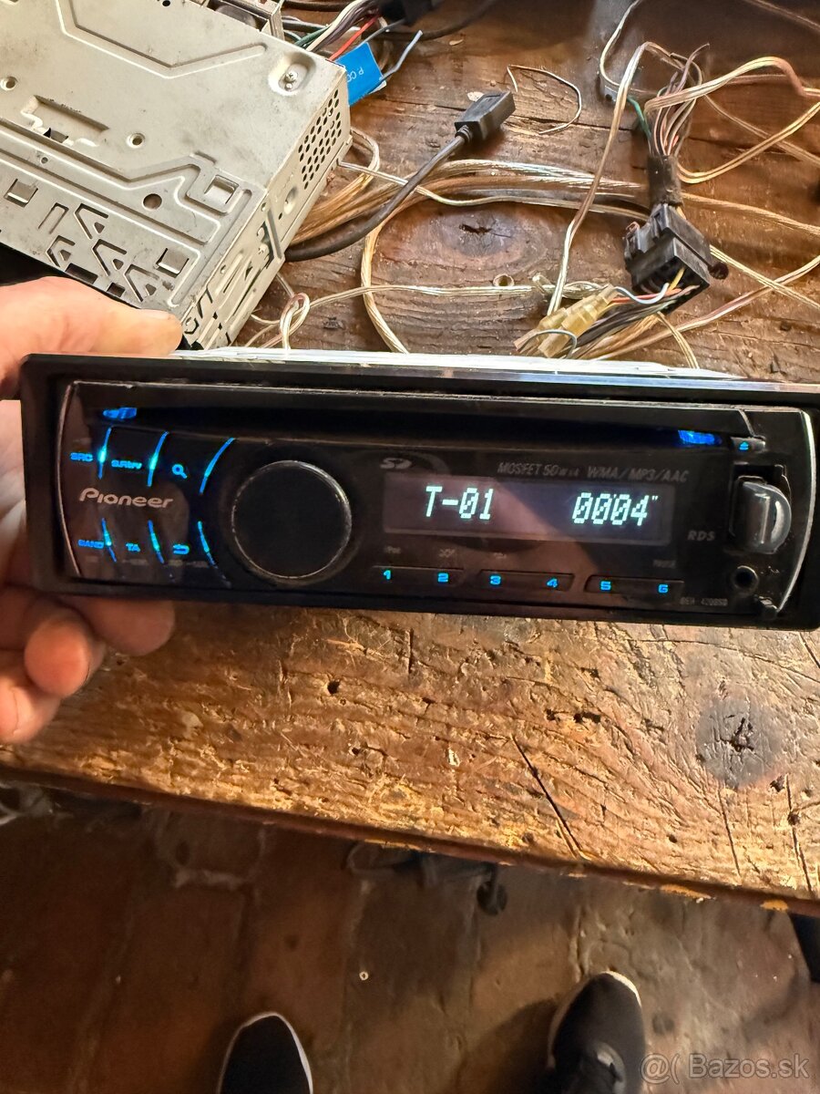 Pioneer AVH-290BT - 14