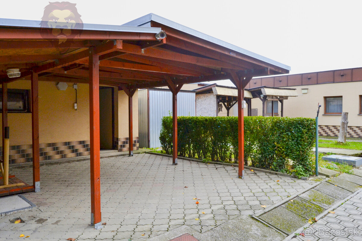 NA PREDAJ RODINNÝ DOM SO SAMOSTATNOU UBYTOVŇOU V OBCI ZAVAR - 14