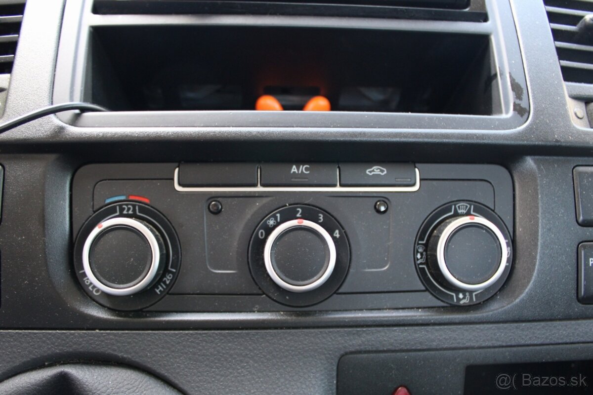 Volkswagen Transporter T5 - 14