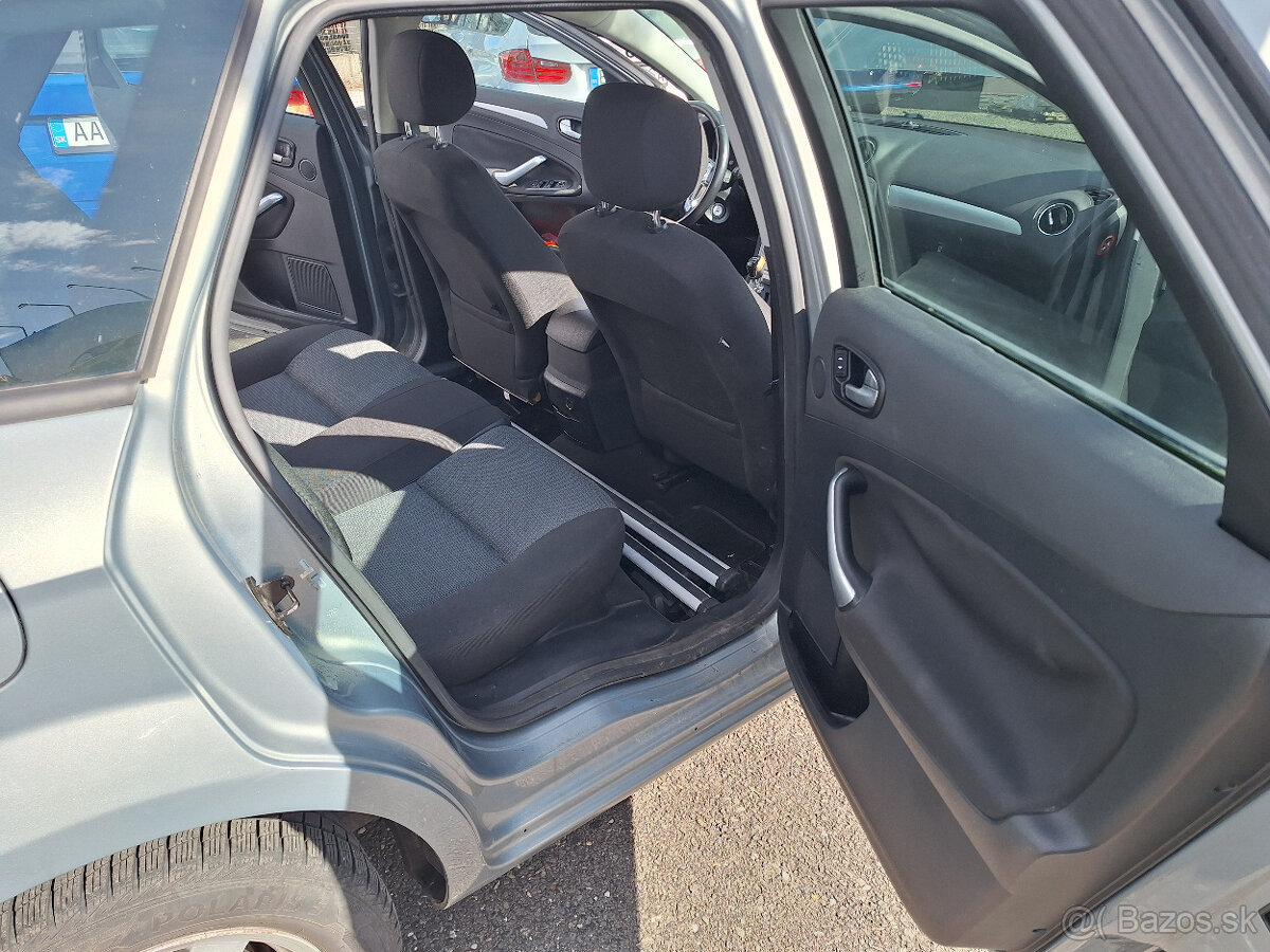 Ford Mondeo Combi 2.0 TDCi Ghia - 14