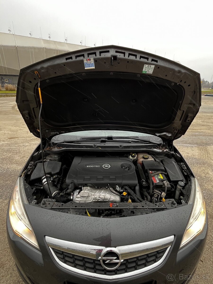 Opel Astra Sport Tour - 14