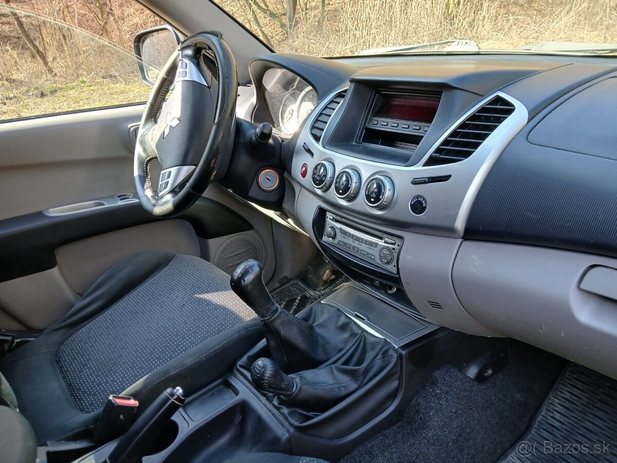 Mitsubishi L200, r.v. 2010 - 14