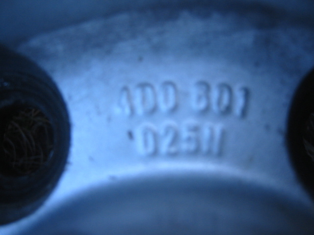 AUDI S8 D2 4.2 250kw - manuál + tiptronic - díly z vozidla - 14