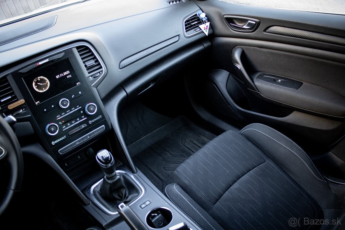 Renault Mégane Grandtour TCe 140 GPF Intens - 14