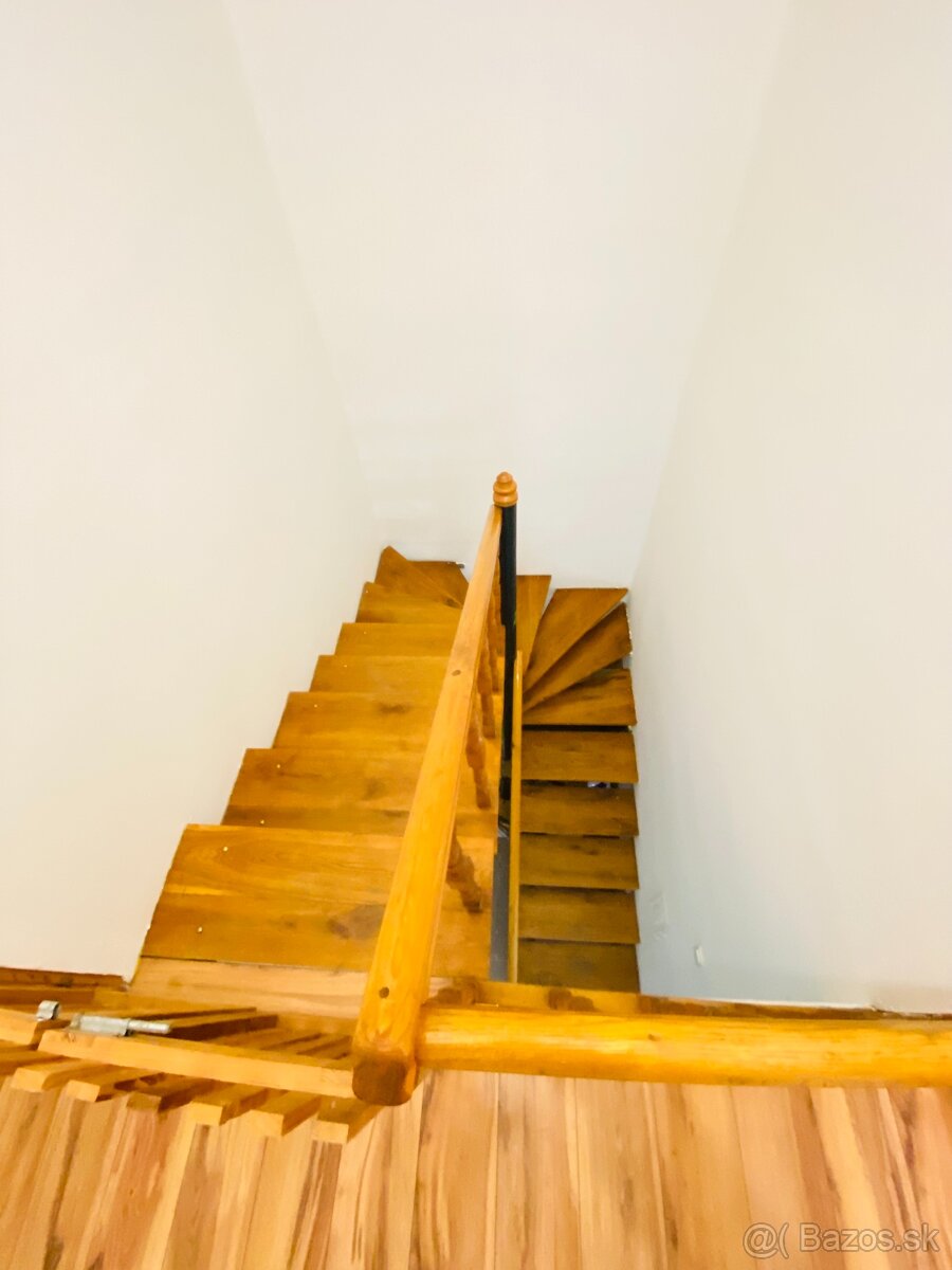 NA PRENÁJOM 4-IZBOVÝ RODINNÝ DOM V TICHEJ LOKALITE, - 14