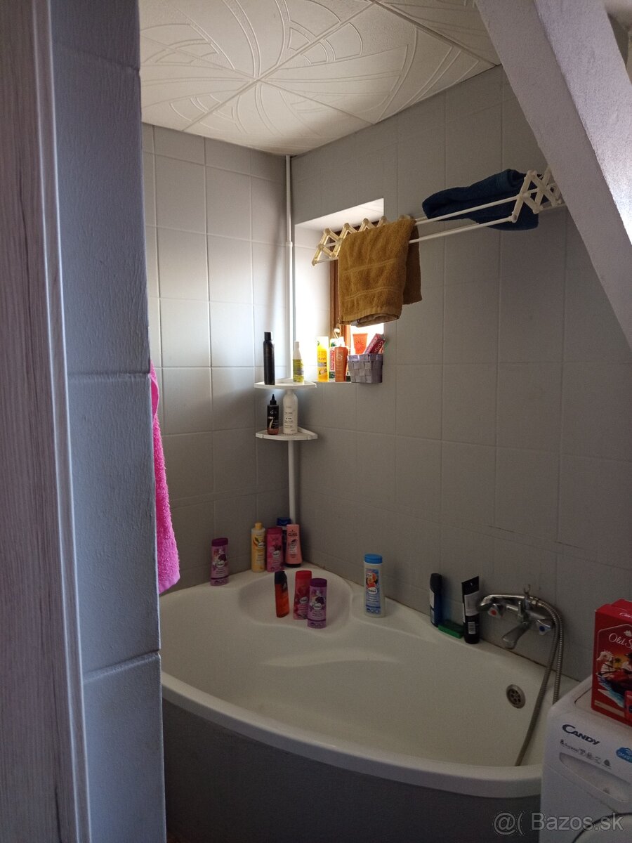 Dom na predaj v obci Vrádište - 14