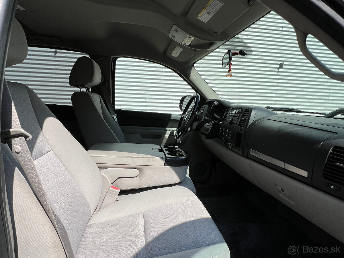 Chevrolet Silverado 5.3 V8, 4x4, LPG, 97 500 km, tažné 3.5t - 14