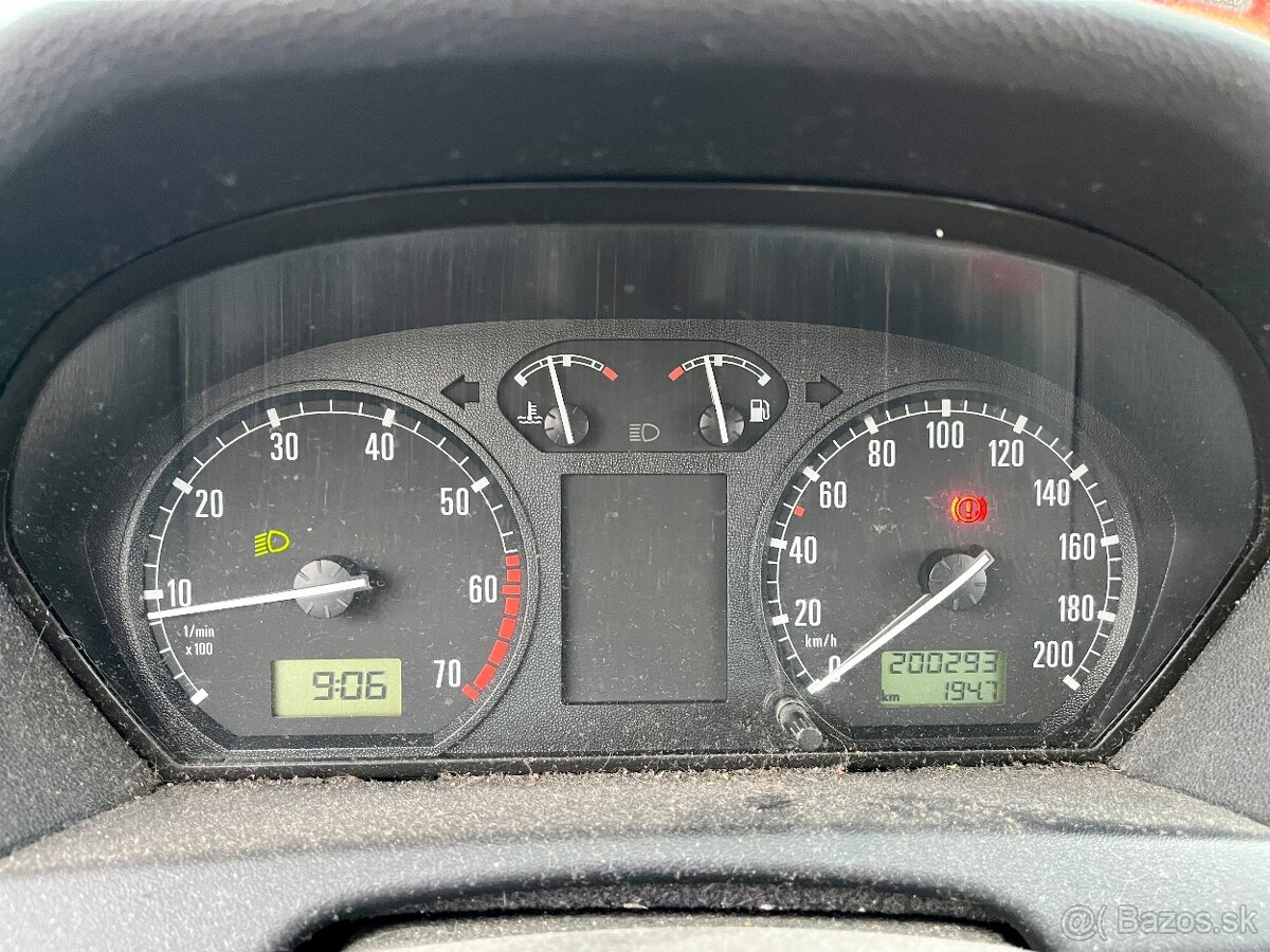 ŠKODA FABIA 1.4 benzín - 14