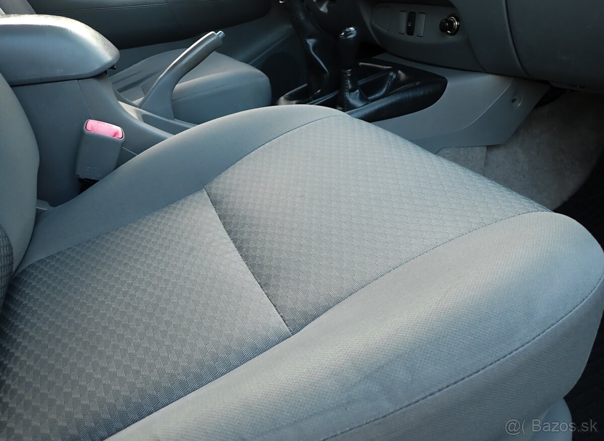 TOYOTA HILUX 2.5 D-4D 4x4 - 2011- 152tis km NAVIJAK-ŤAŽNE- - 14