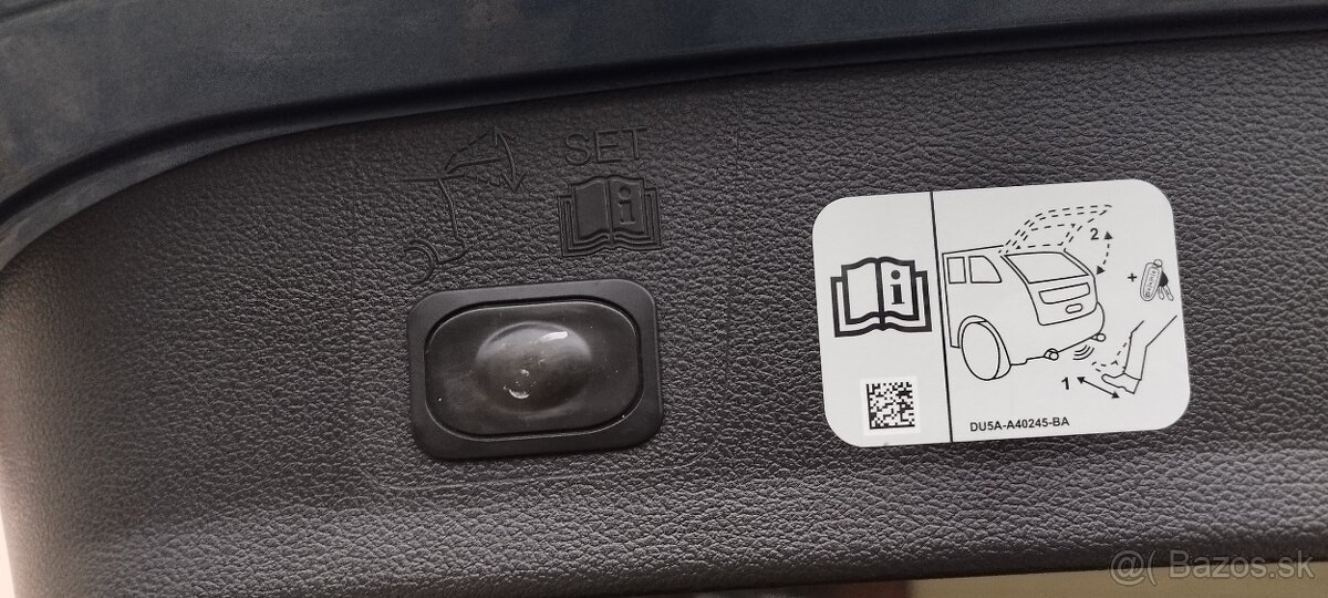 Ford kuga 2,0 TDCI,, Titanium+ ,,4X4,, AUTOMAT. 2020 rok - 14