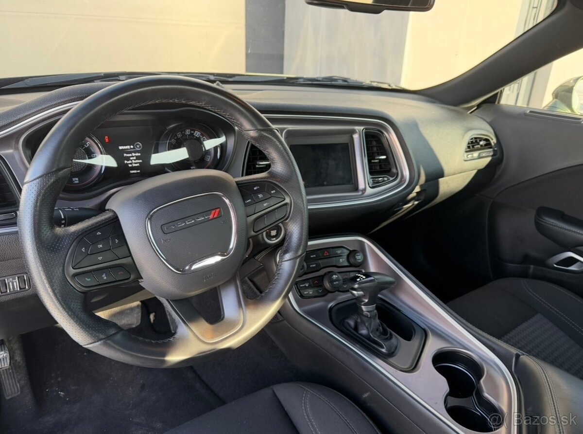 Dodge Challenger 2021r 3.6 SXT - 14