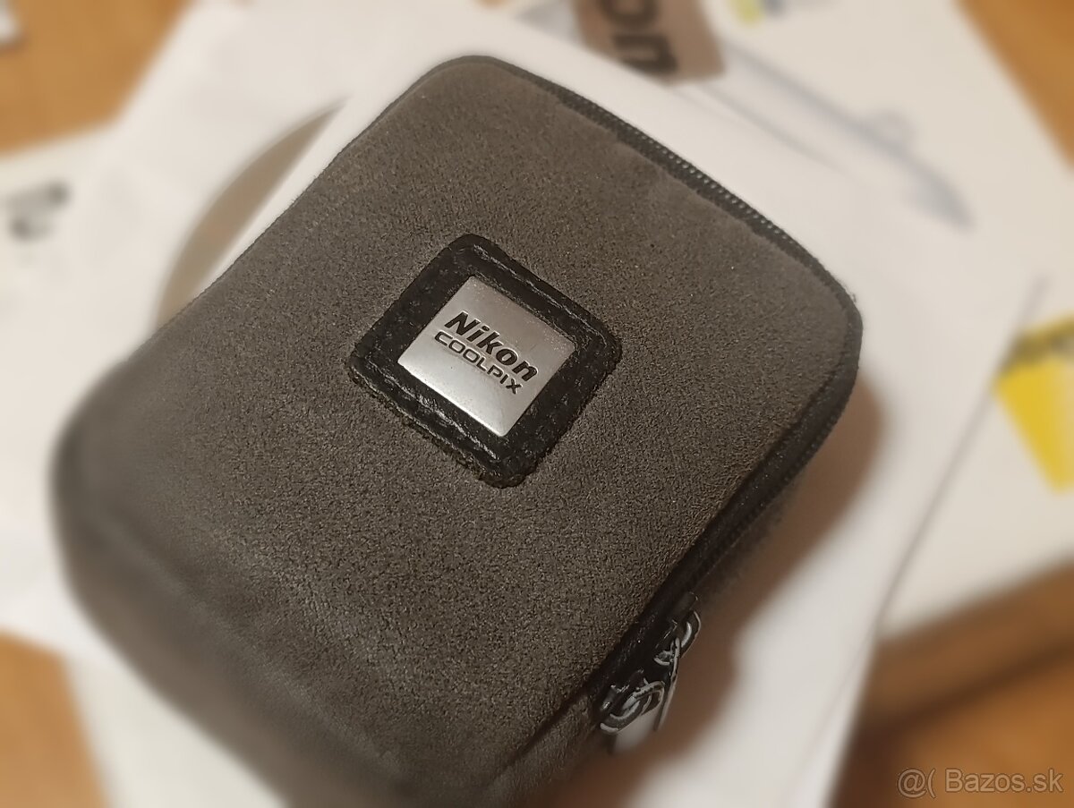 Nikon Coolpix P2 - 14