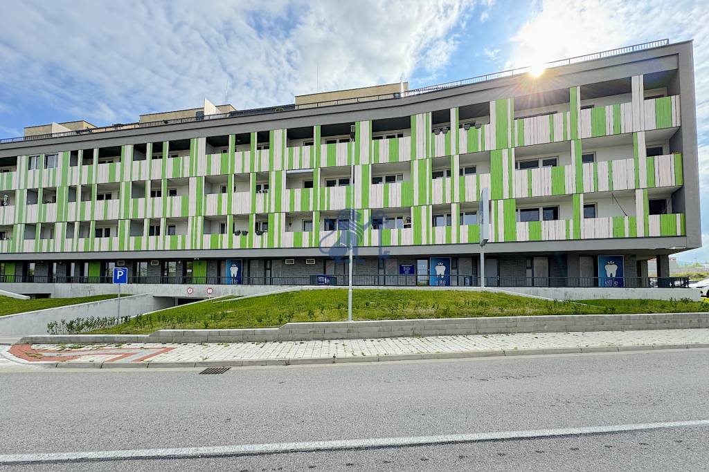 Kompletne zariadená ambulancia, Záhorská Bystrica - 14