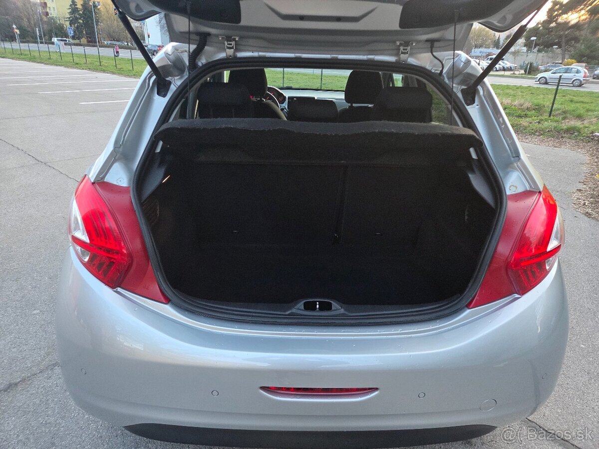 Peugeot 208 1,2 PureTech Style - 14