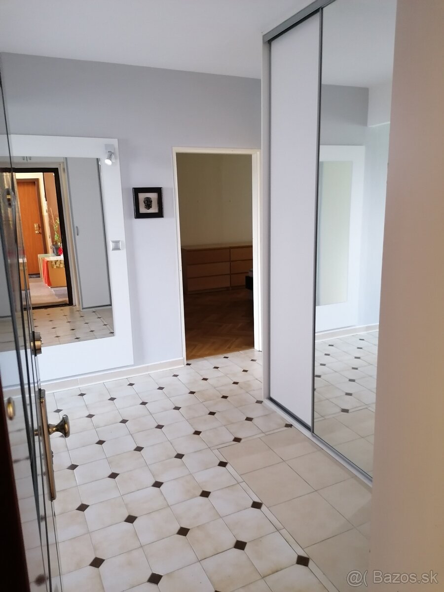 Prenájom 3 izbového bytu NZ - 14