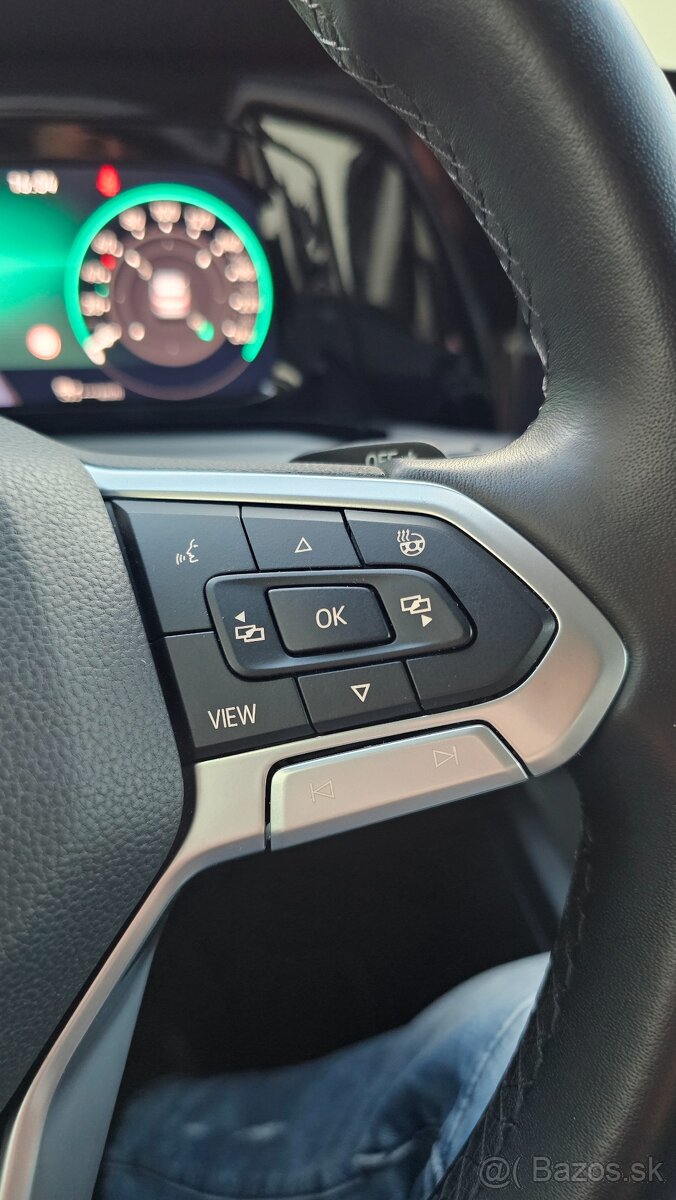 VW Golf Variant, 2.0 TDi, 110 kW, DSG 7, 07/ 2022, Vir. kokp - 14