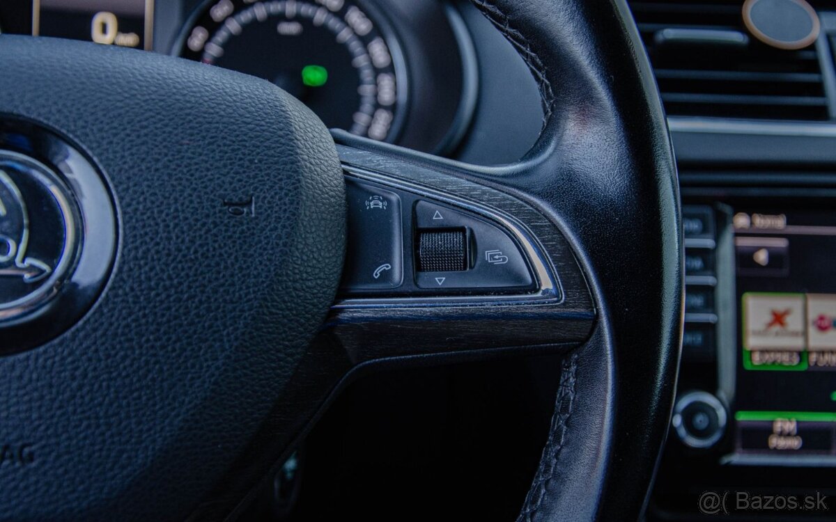 Škoda Octavia Combi SCOUT 2.0 TDI DSG 4x4 - 14