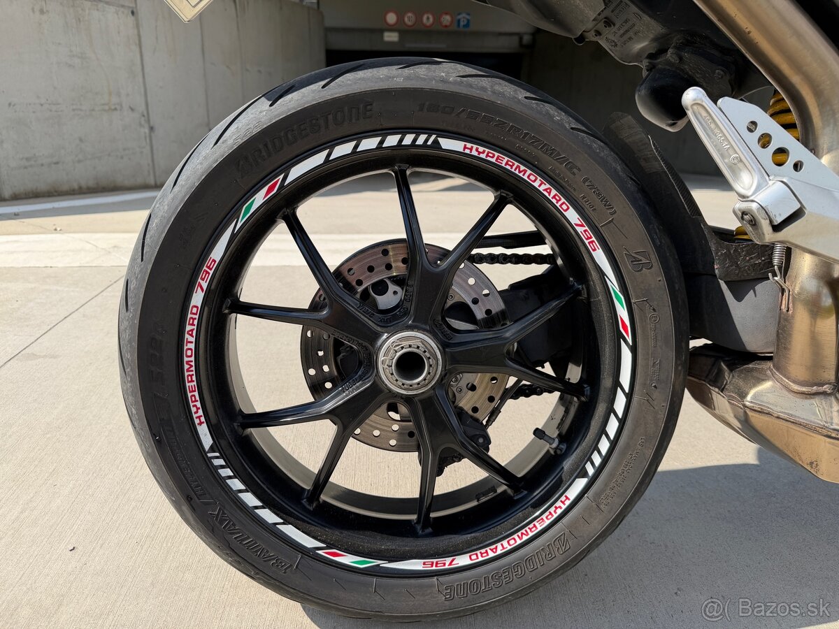 Ducati Hypermotard 796 - 14