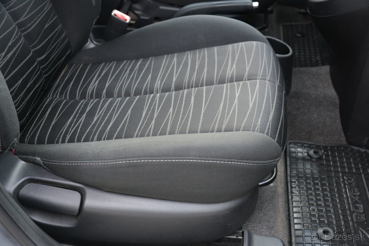 Mazda 2 1.40 Benzín - 14