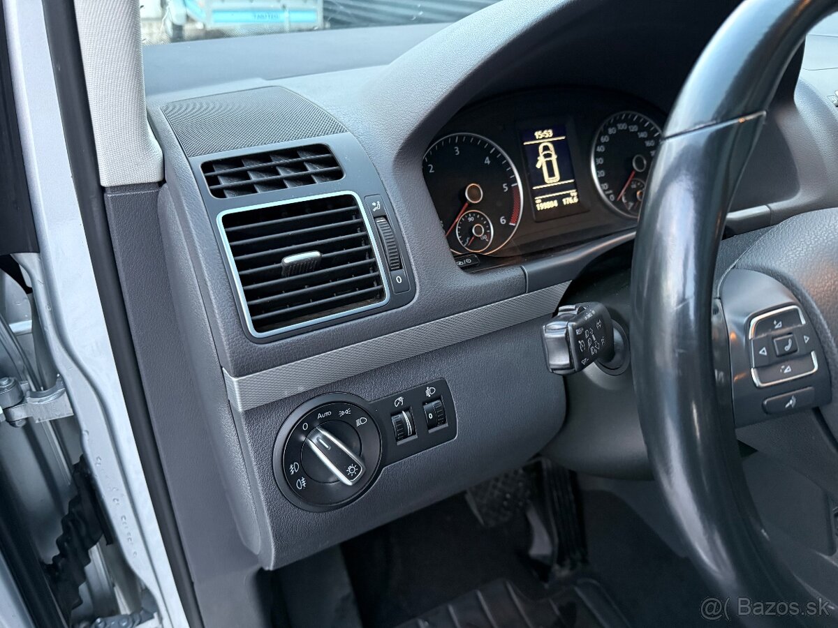 VW TOURAN 2.0TDI DSG 7-miestny - 14