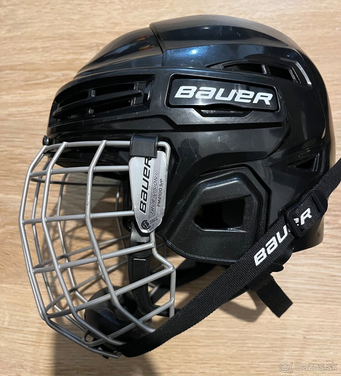 Hokejova vystroj - 14