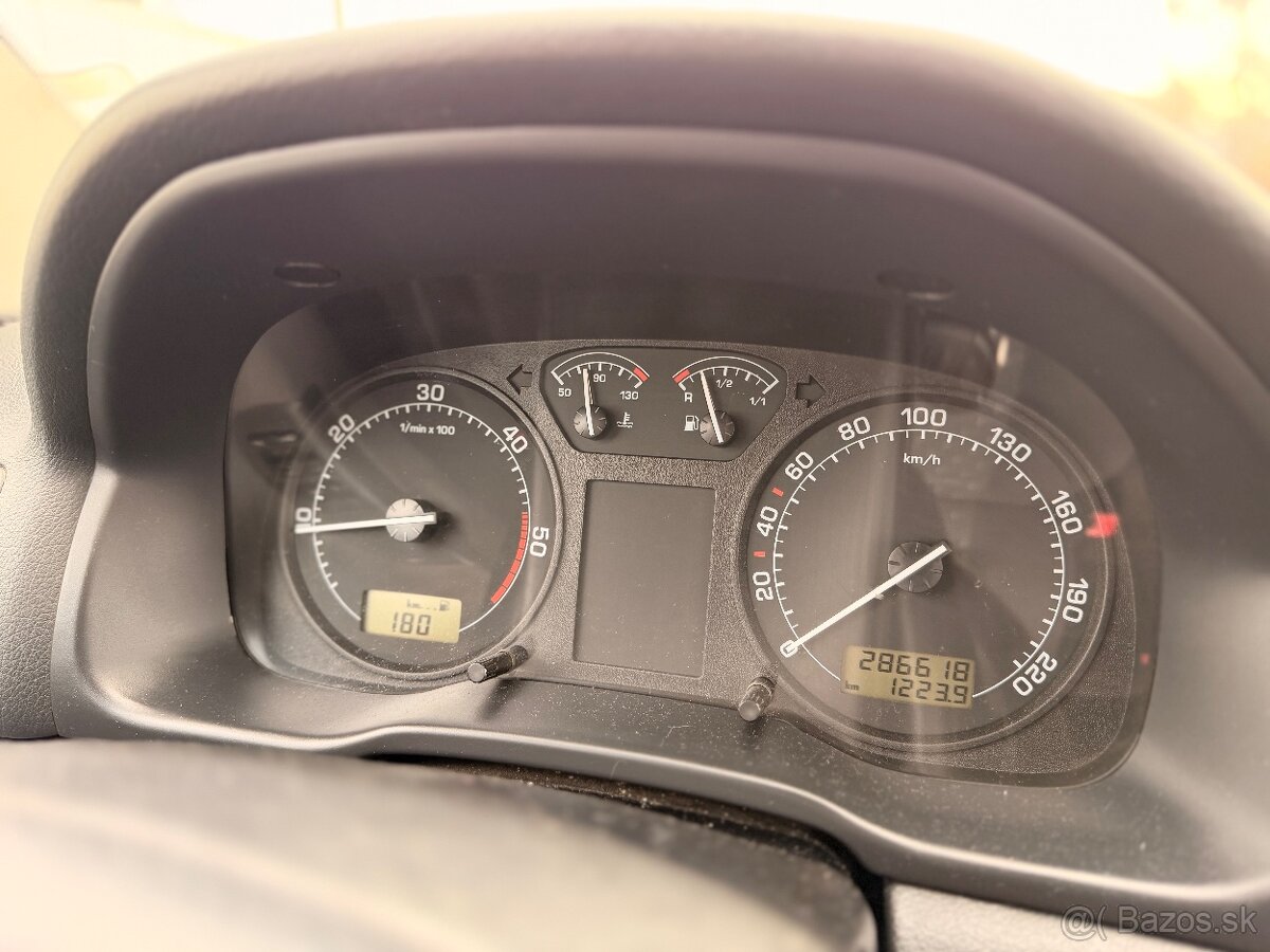 Škoda Octavia 1.9TDI elegance kombi - 14