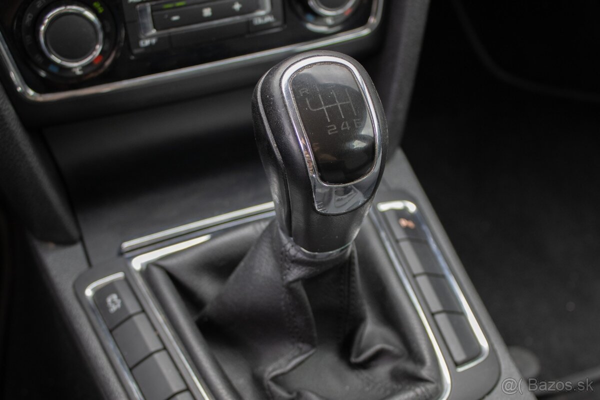 Škoda Superb Combi 1.8 TSI Ambition - 14