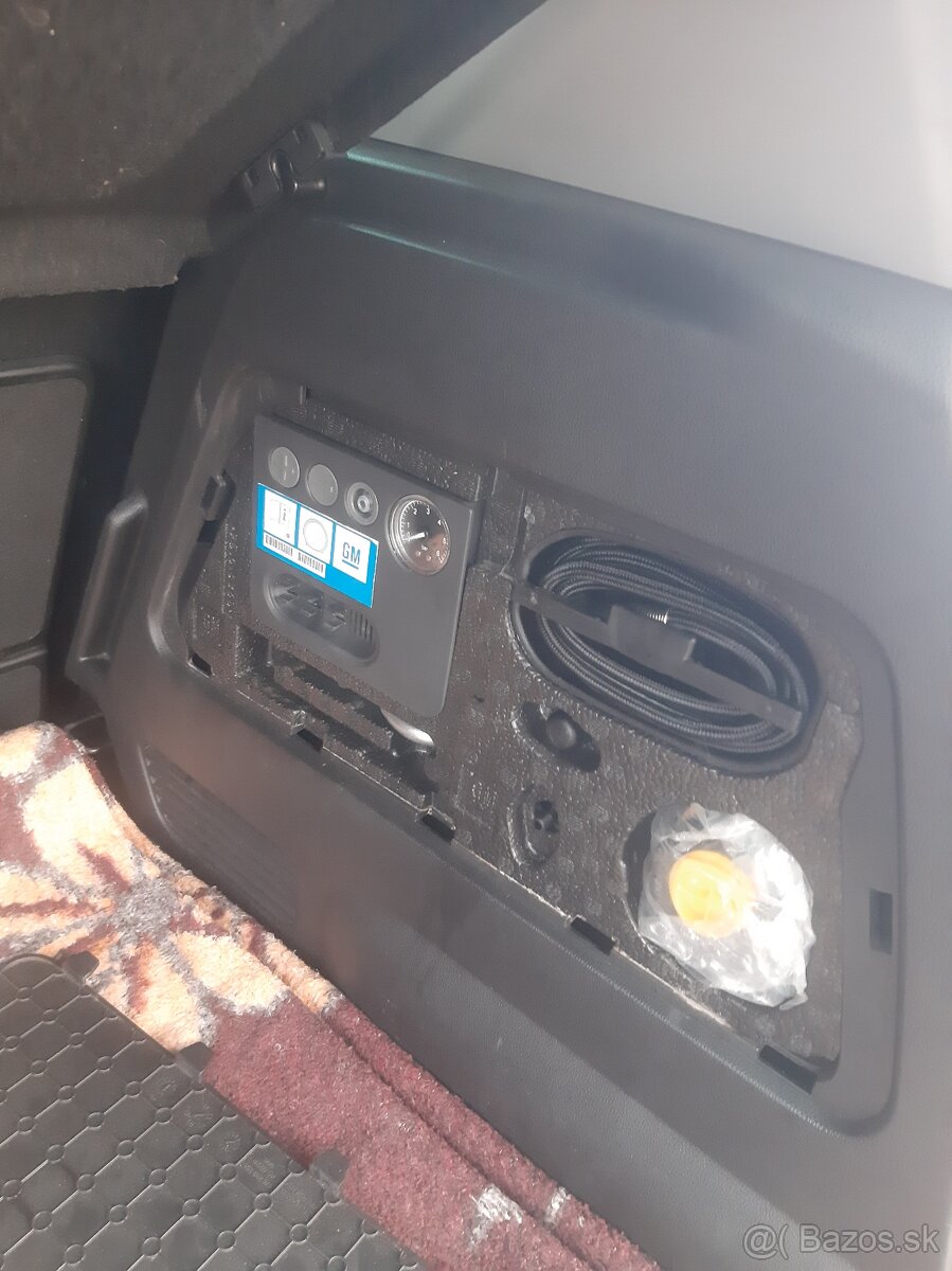 Opel Meriva b 2010 - 14