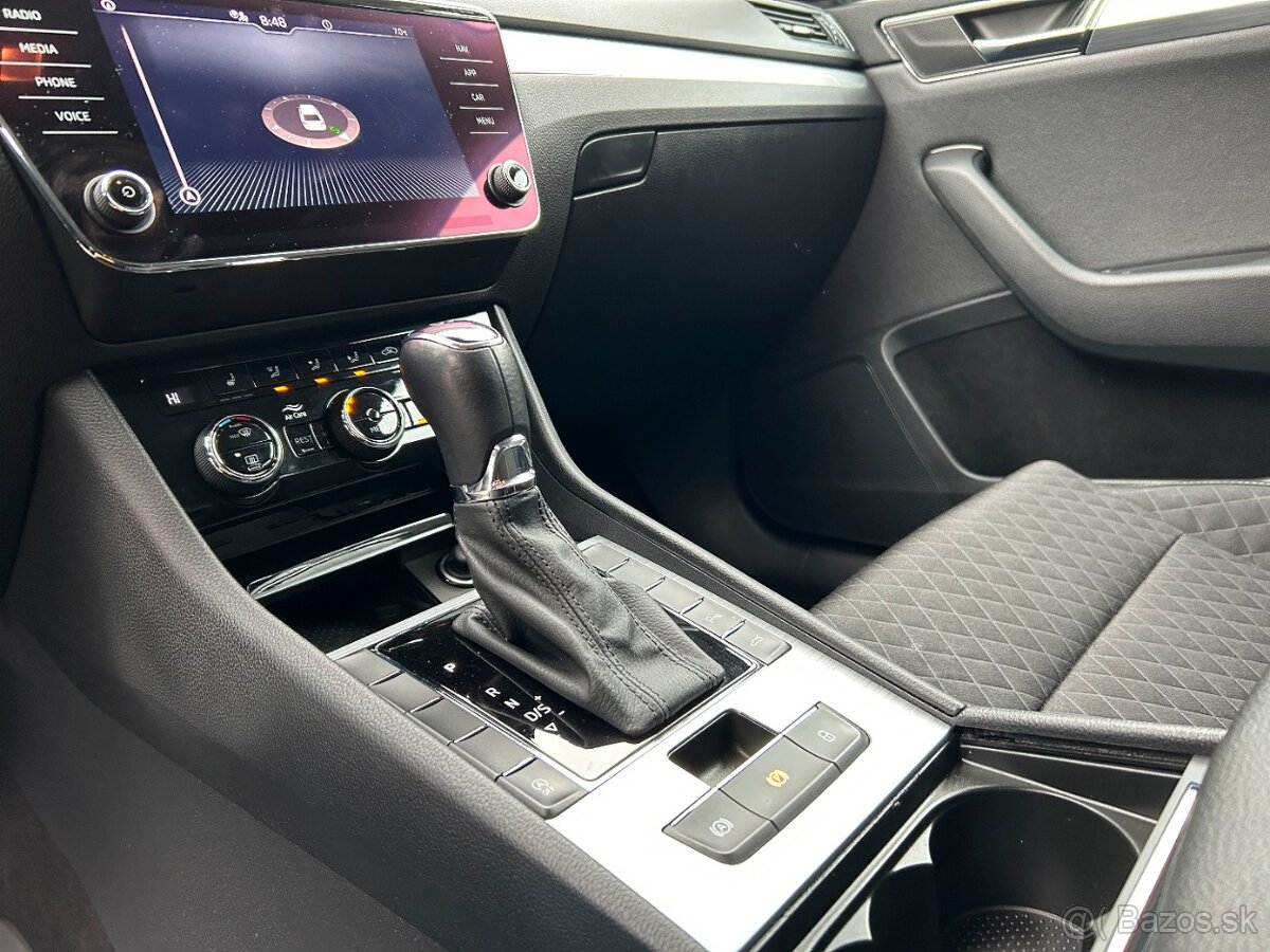 Škoda Superb Combi 2.0 TDI DSG – TOP stav - 14
