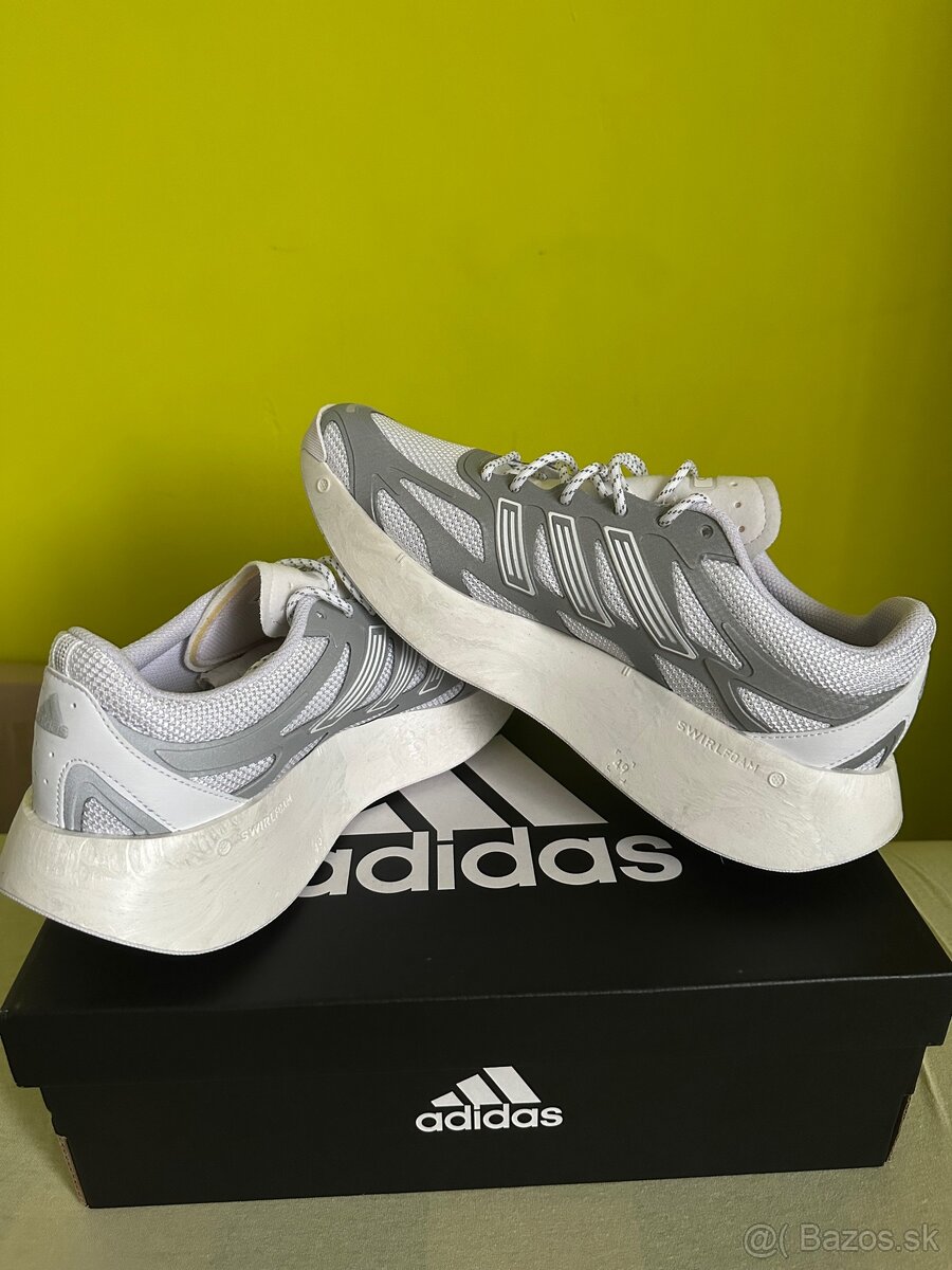 Bezecke tenisky Adidas Aruku - reflexne - 14