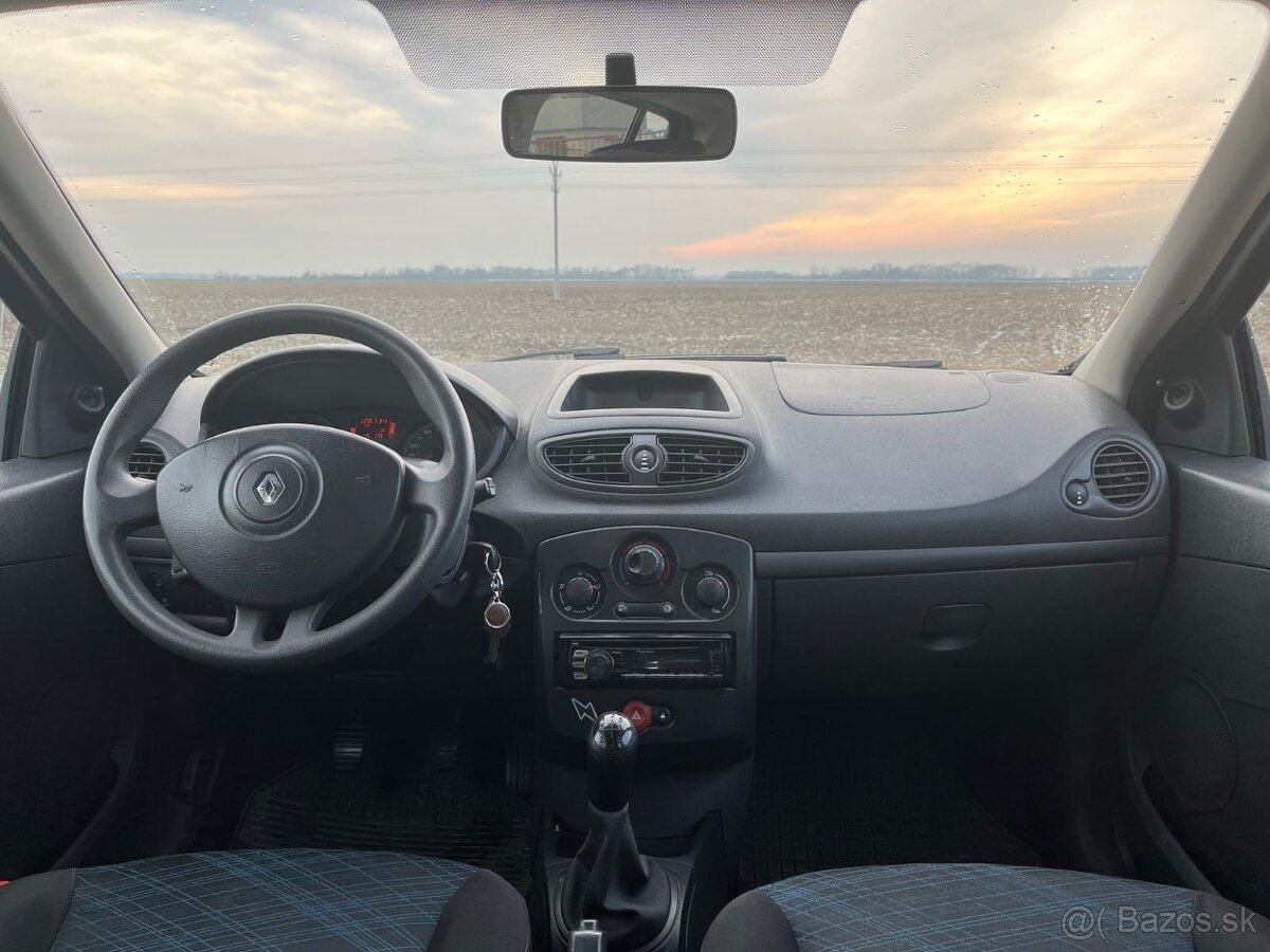 Renault Clio 1.2 benzín - 14