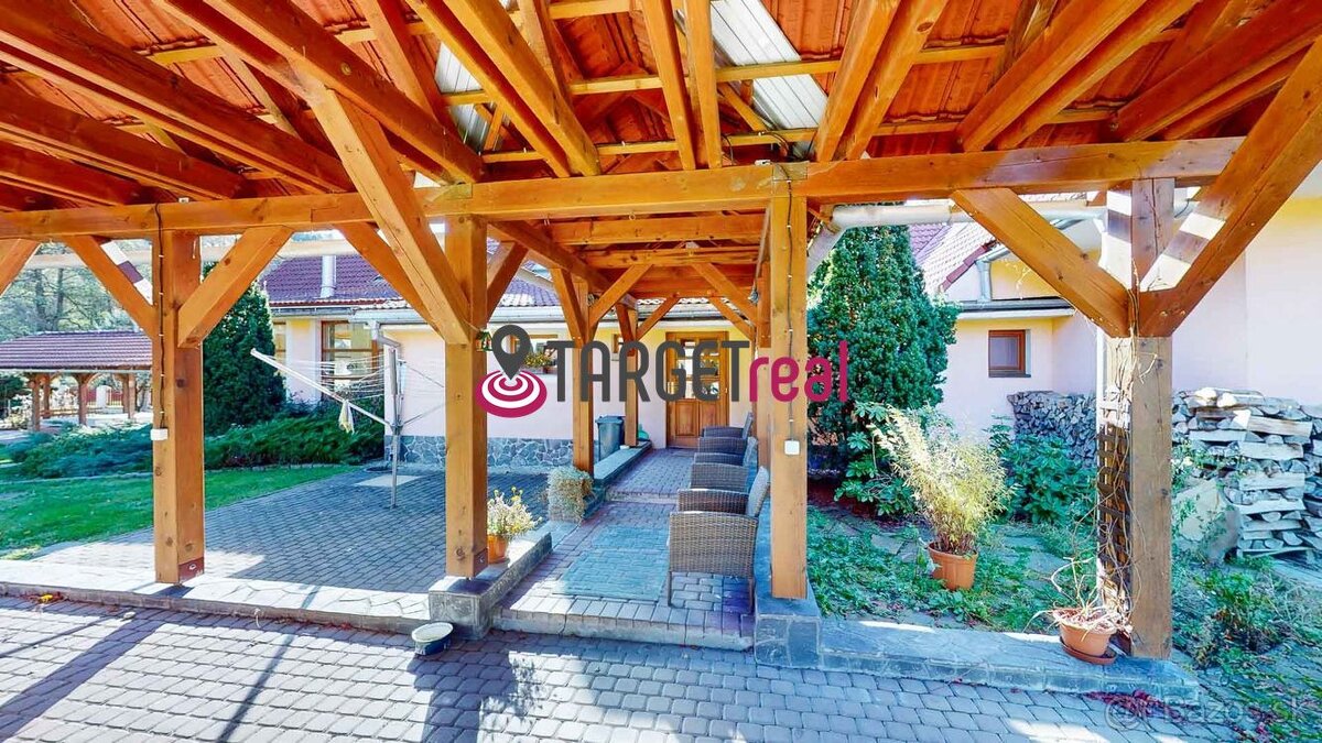 PREDAJ : rodinný dom na slnečnom veľkom pozemku v obci Hrone - 14