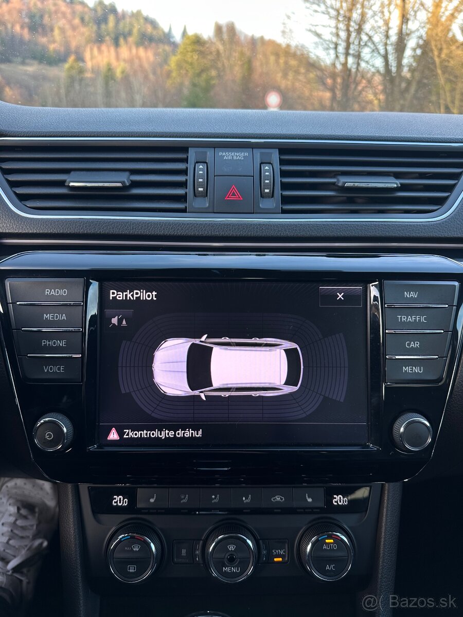 Škoda superb 4x4 2.0 TDi Laurin & Klement webasto - 14