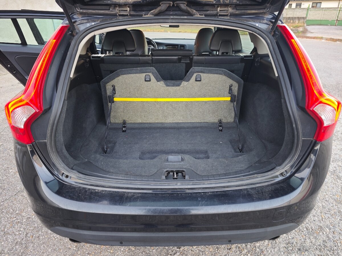 Volvo V60 D5 158kw Summum 2012 - 14
