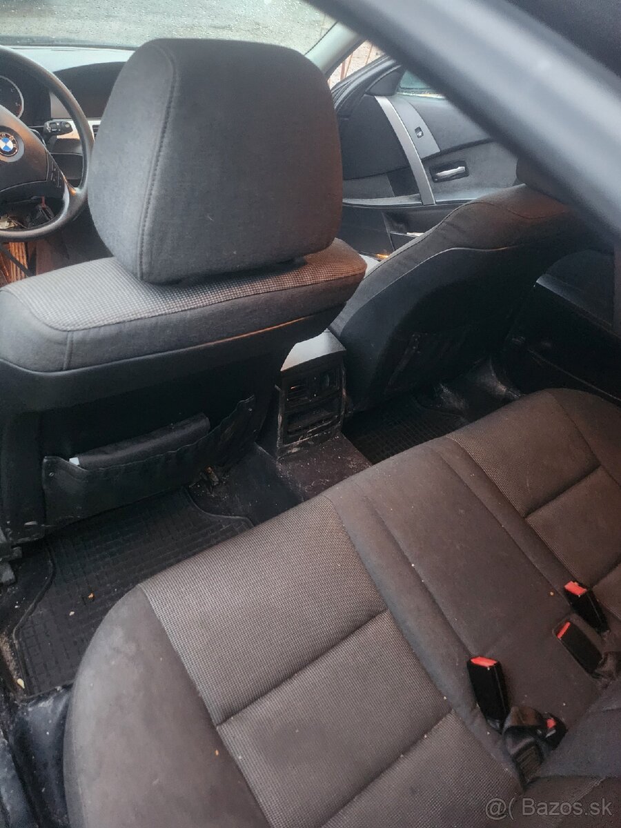 Predám BMW 525 .E60. 130 kW 2500 cm³ - 14