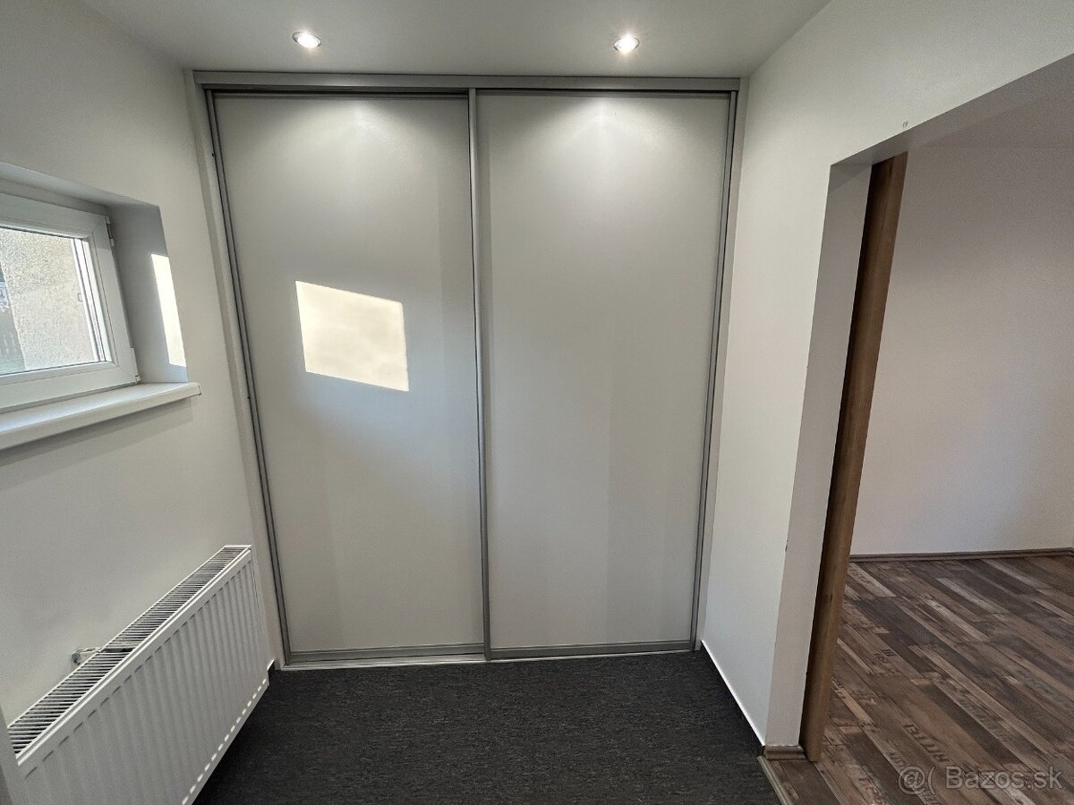 -REZERVOVANÉ- PRENÁJOM MODERNÝ RODINNÝ 3 IZBOVÝ DOM VAJNORY - 14