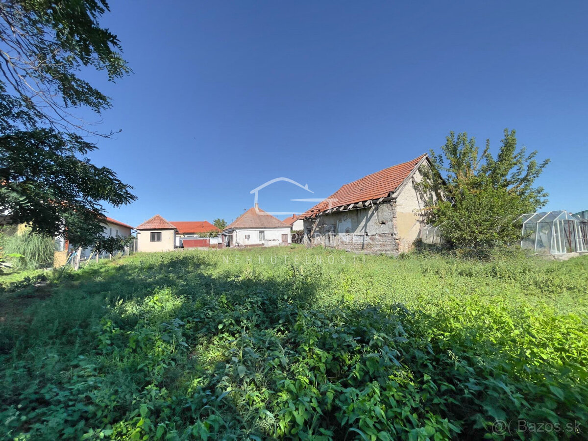 Rodinný dom na rozsiahlom pozemku - 14