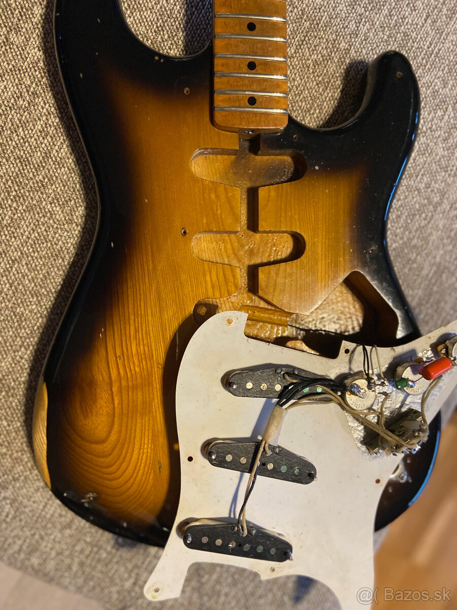 Fender Stratocaster JV57 1982 - 14