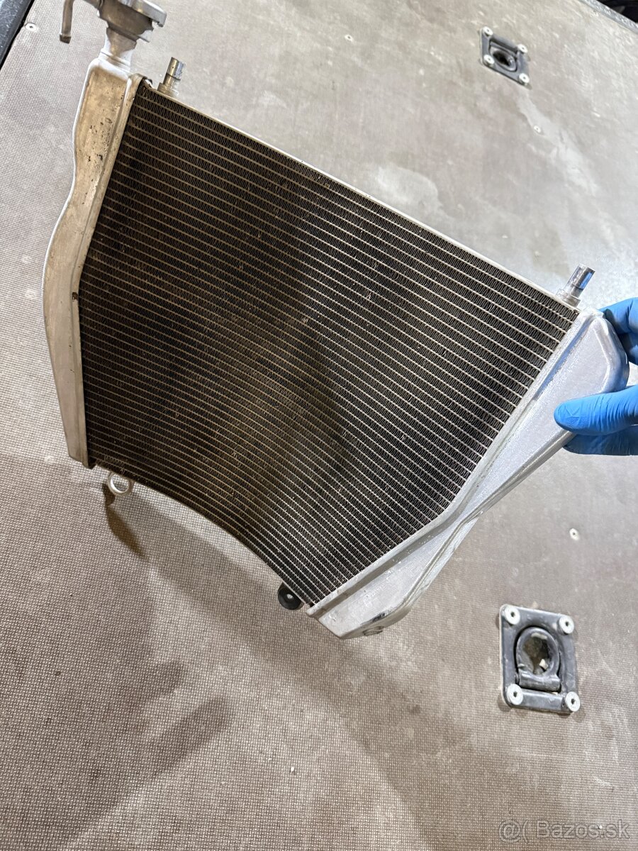 Plasty na DUCATI Panigale V4S - 14