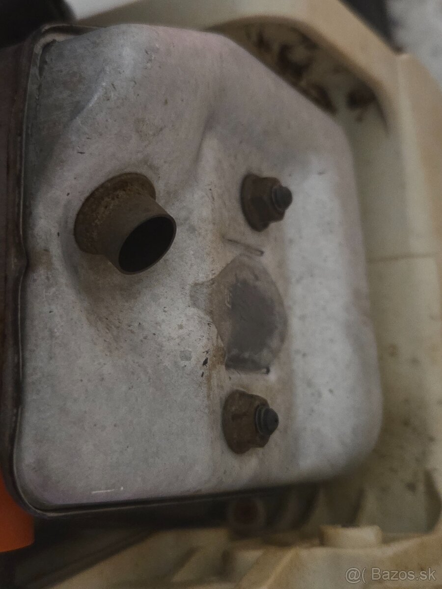 Stihl ms 250C motorova pila - 14