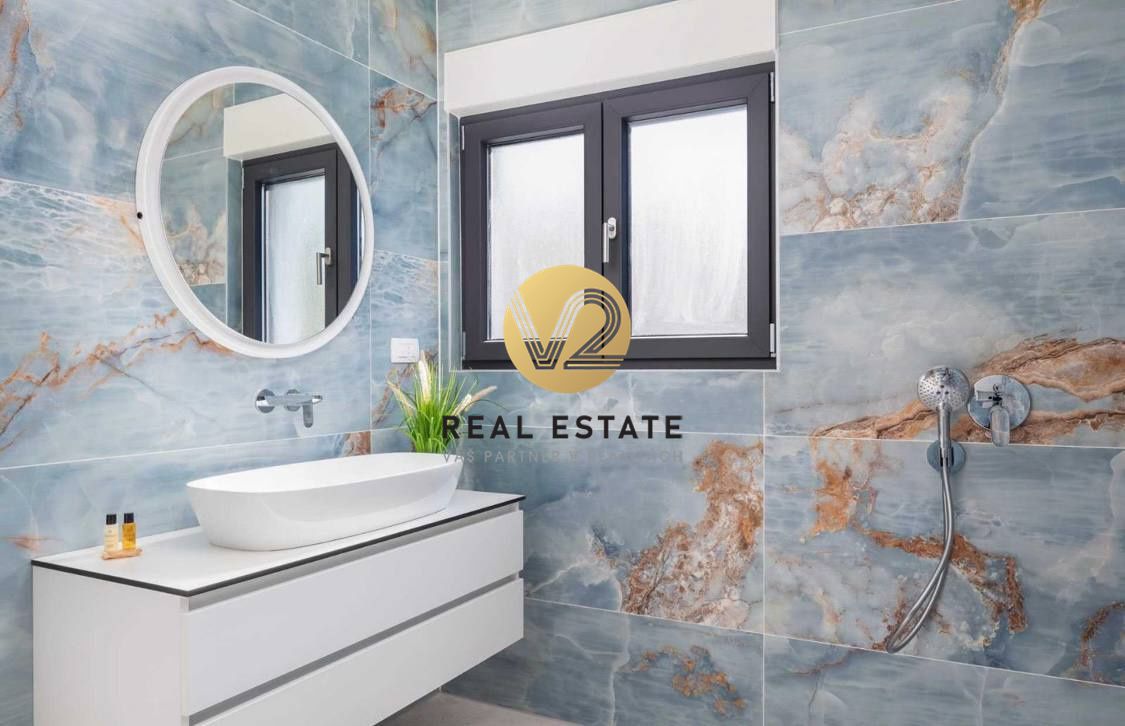 FOR SALE NA PREDAJ exkluzívna vila pri mori, priamo na plá - 14