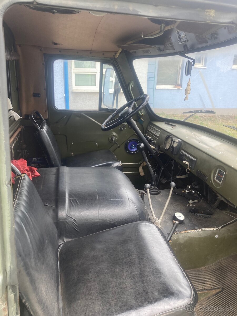 UAZ 452A - Buchanka - 14